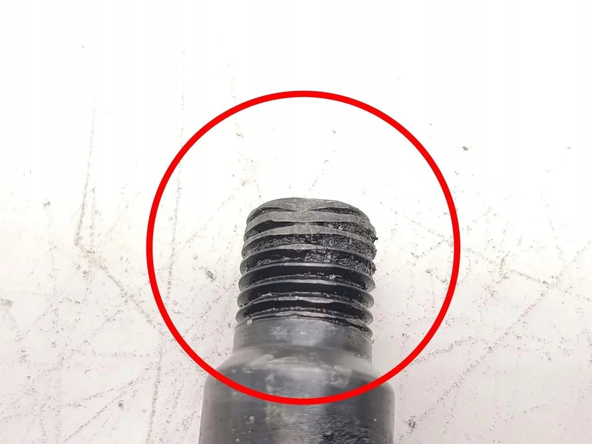 Injecteur Toyota Avensis 23670-0R030