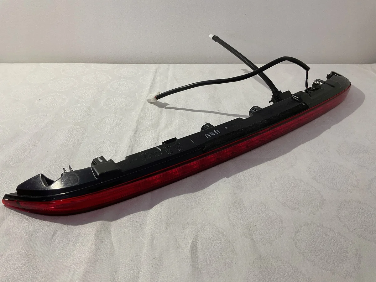 Kolmas jarruvalo KIA Xceed 92700J7300