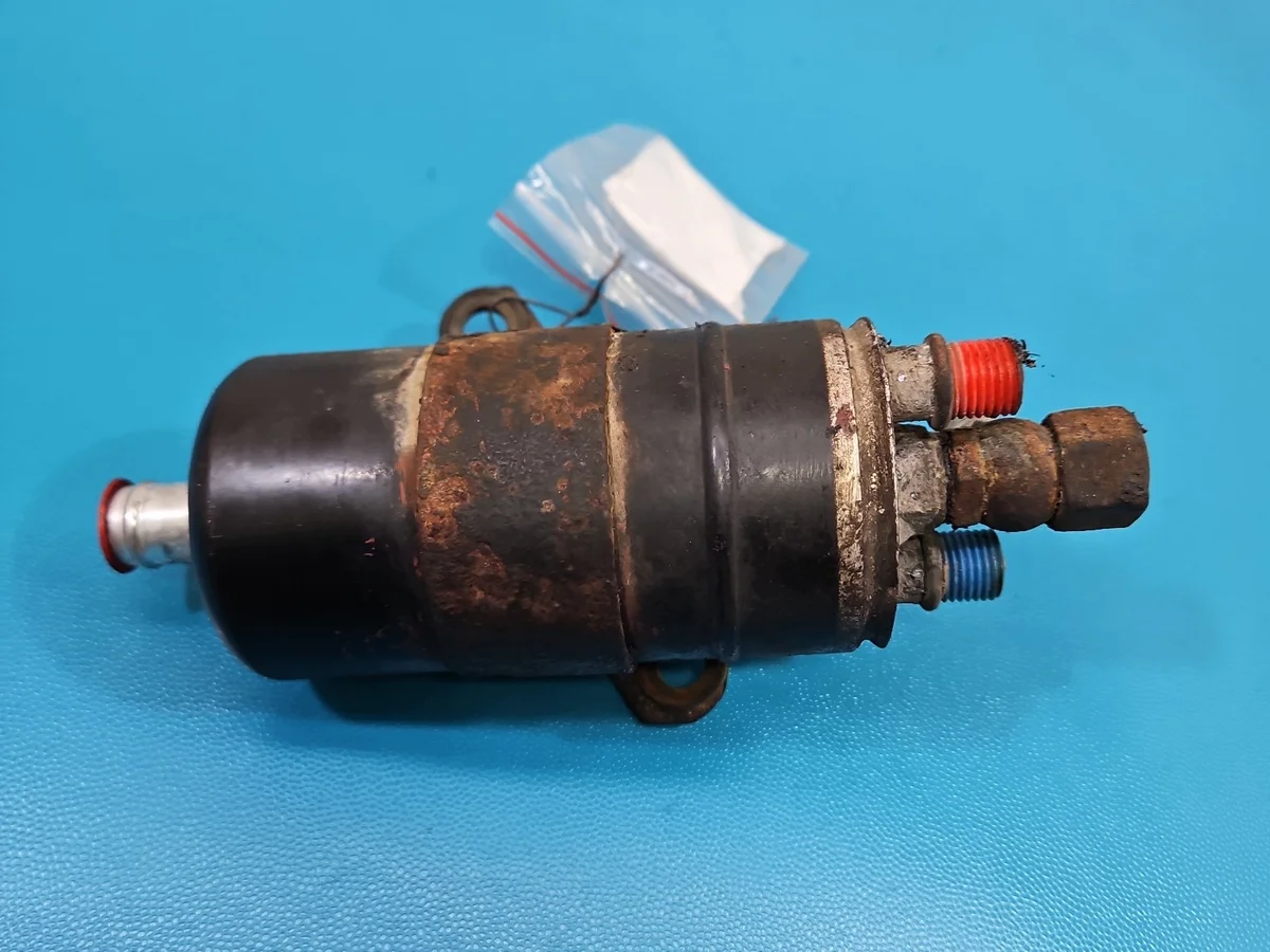 Pompe à carburant Audi 80 B3 1.8 injection