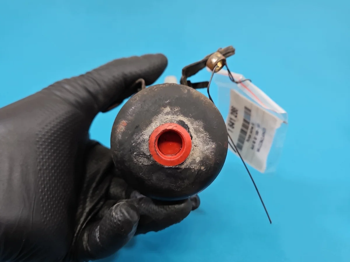 Audi 80 B3 Fuel Pump image 5