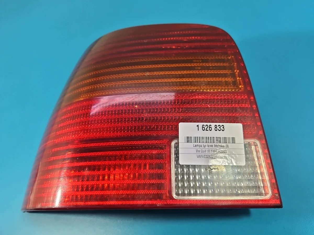 VW Golf IV Left Rear Fender Lamp
