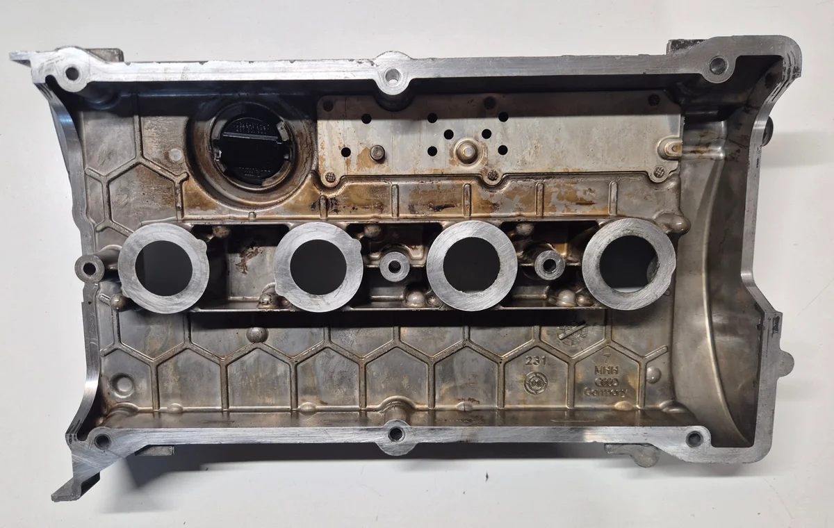 Tapa de válvulas Audi VW 1.8T 06B103469B