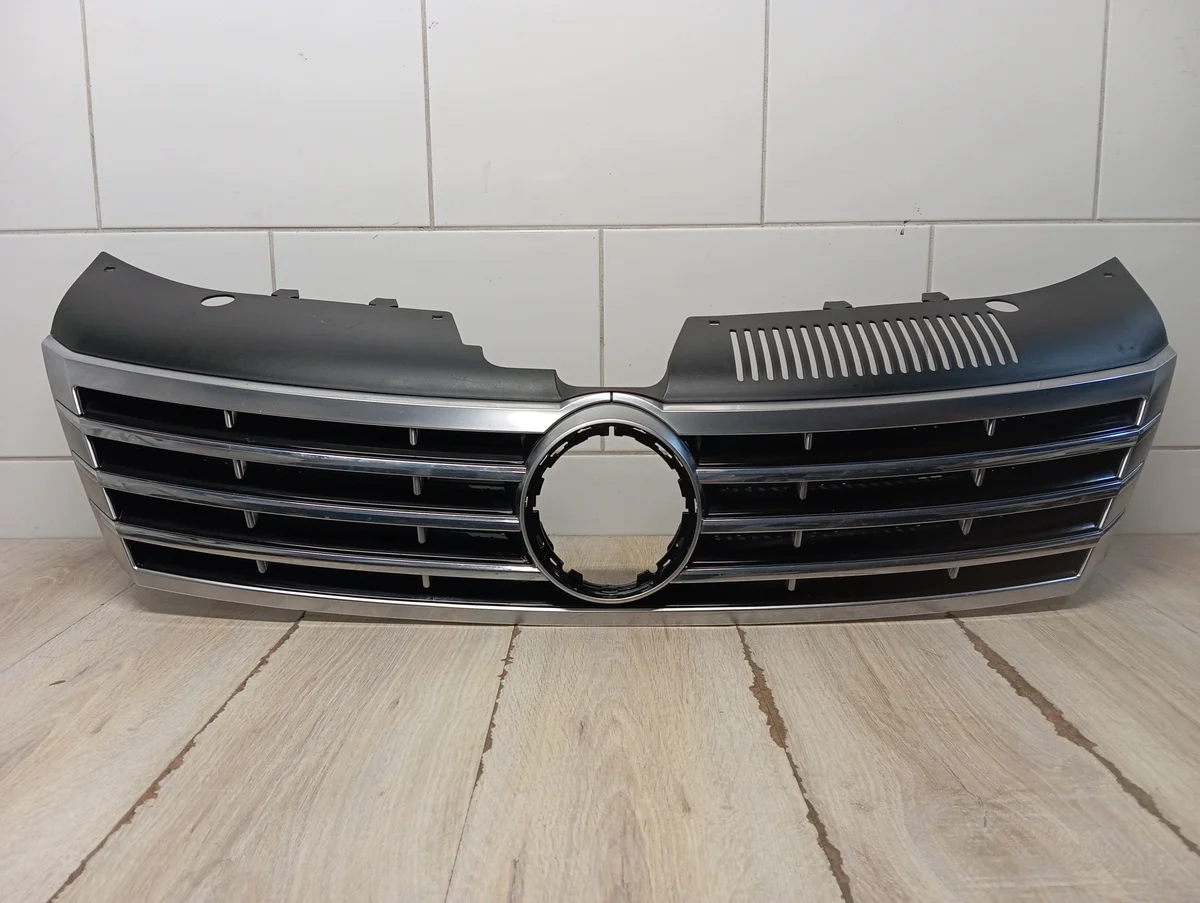 Radiator Grille Volkswagen Passat CC 3C8853653C
