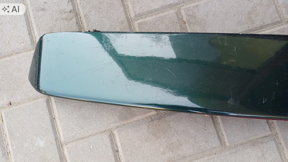 Spoiler de coffre Mazda 626 G14S51961 TREW435E5GGG