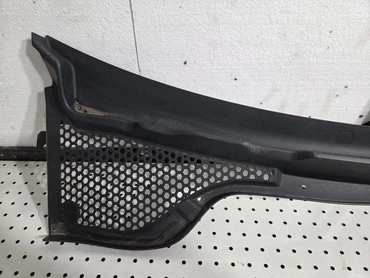 Windshield Cowl Panel SEAT LEON 5F1819403D