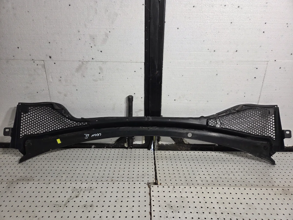 Windshield Cowl Panel SEAT LEON 5F1819403D image 5