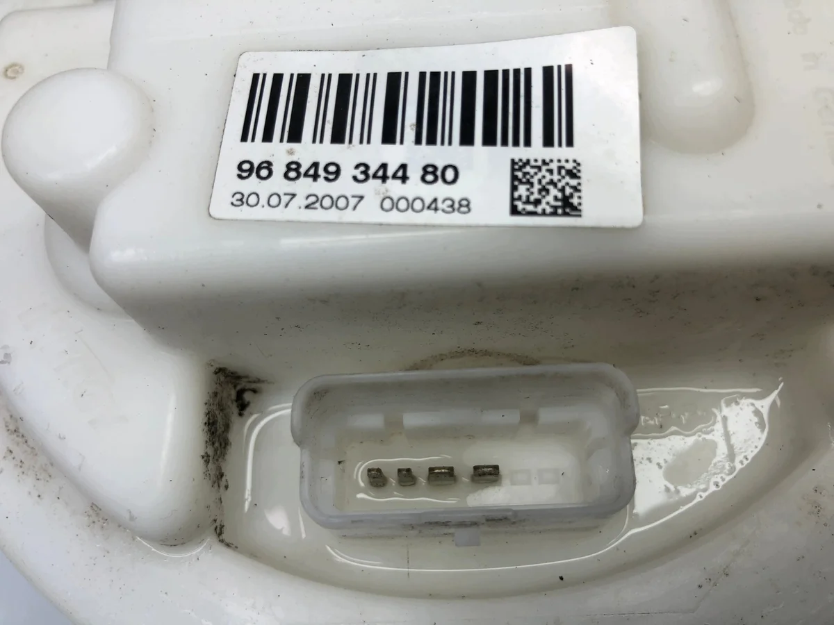 Pompe carburant Peugeot 207 C3 Picasso 1.4 1.6 VTI 9684934480