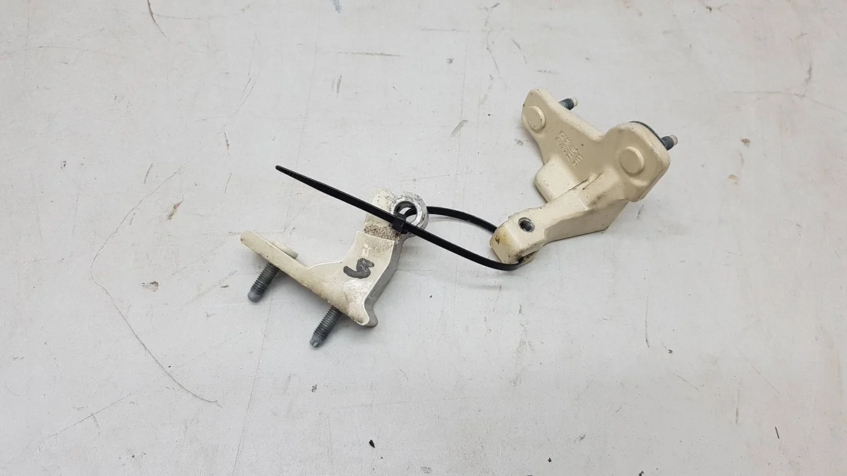 Door Hinge Left Front Mercedes E-Class W213 11910ATS