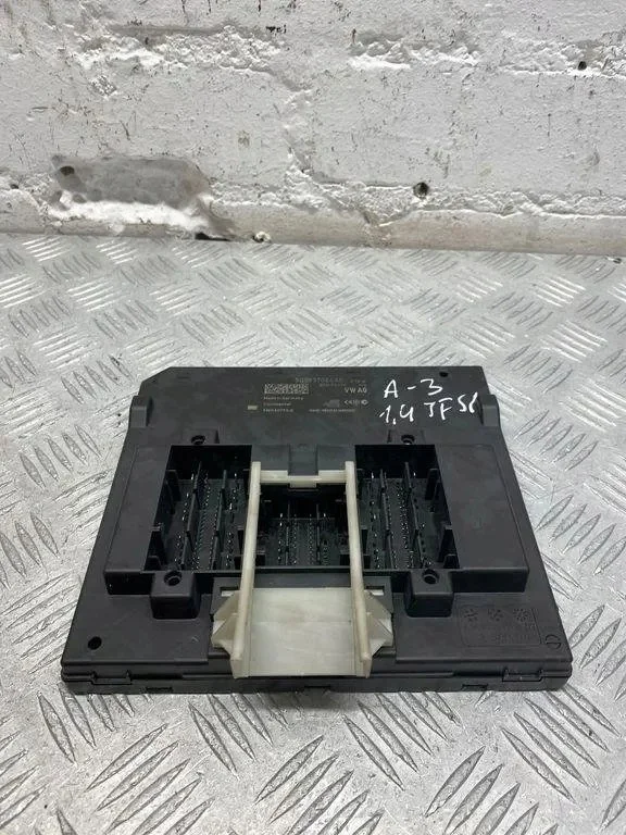 Módulo de confort Audi A3 Sportback 28858002