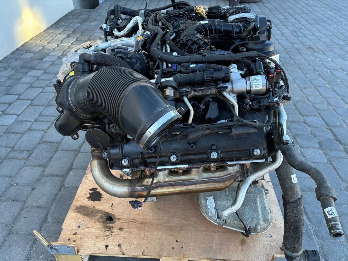 Audi A4 B9 3.0 TDI Engine image 3