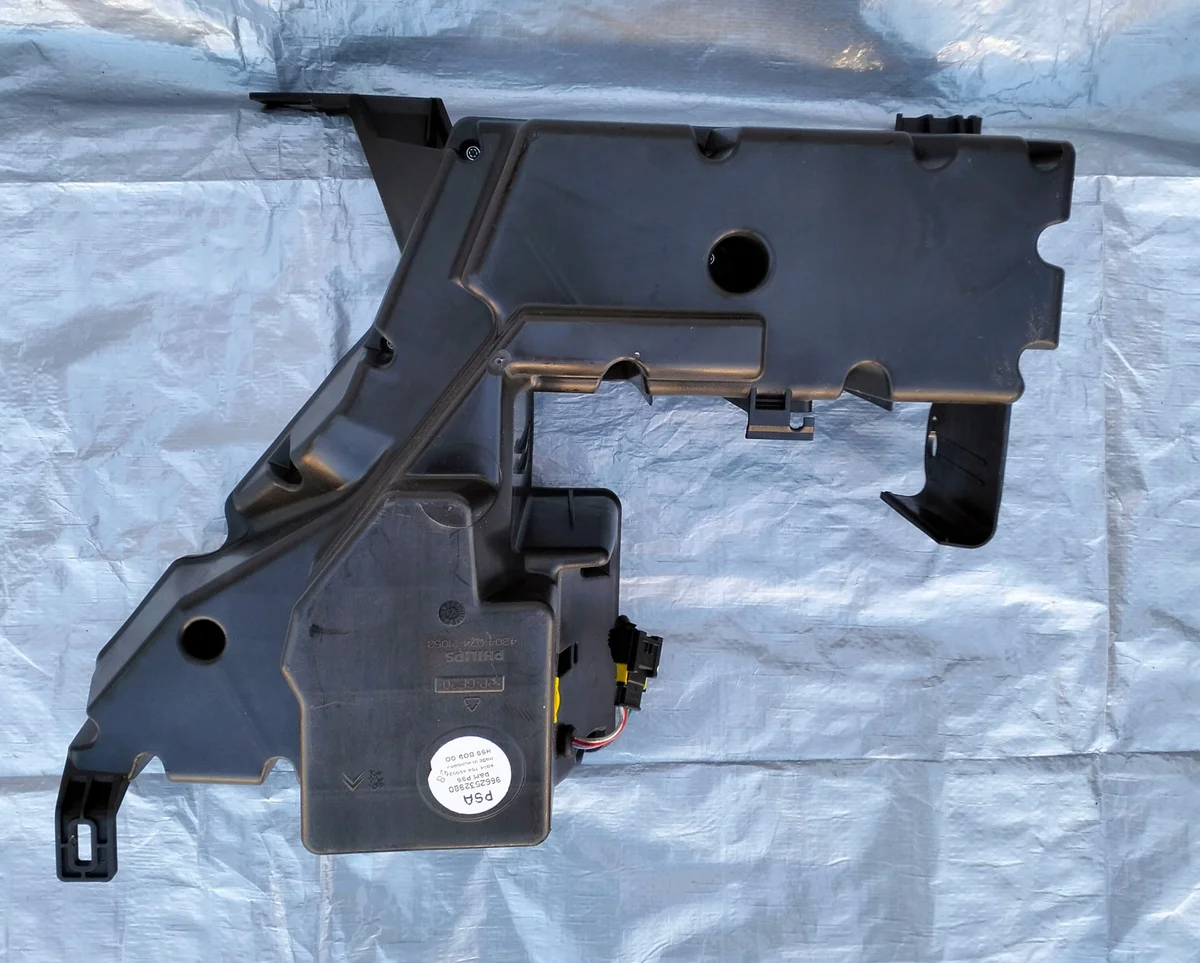 Subwoofer-kaiutin Citroen C5 III X7 9662532980