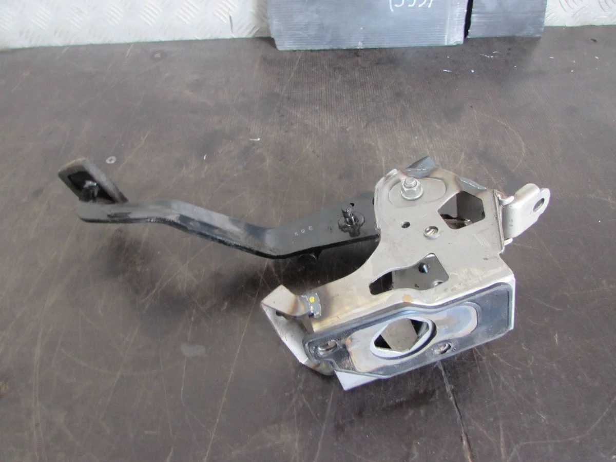 Kopplingspedal Kia Ceed II KBI65711