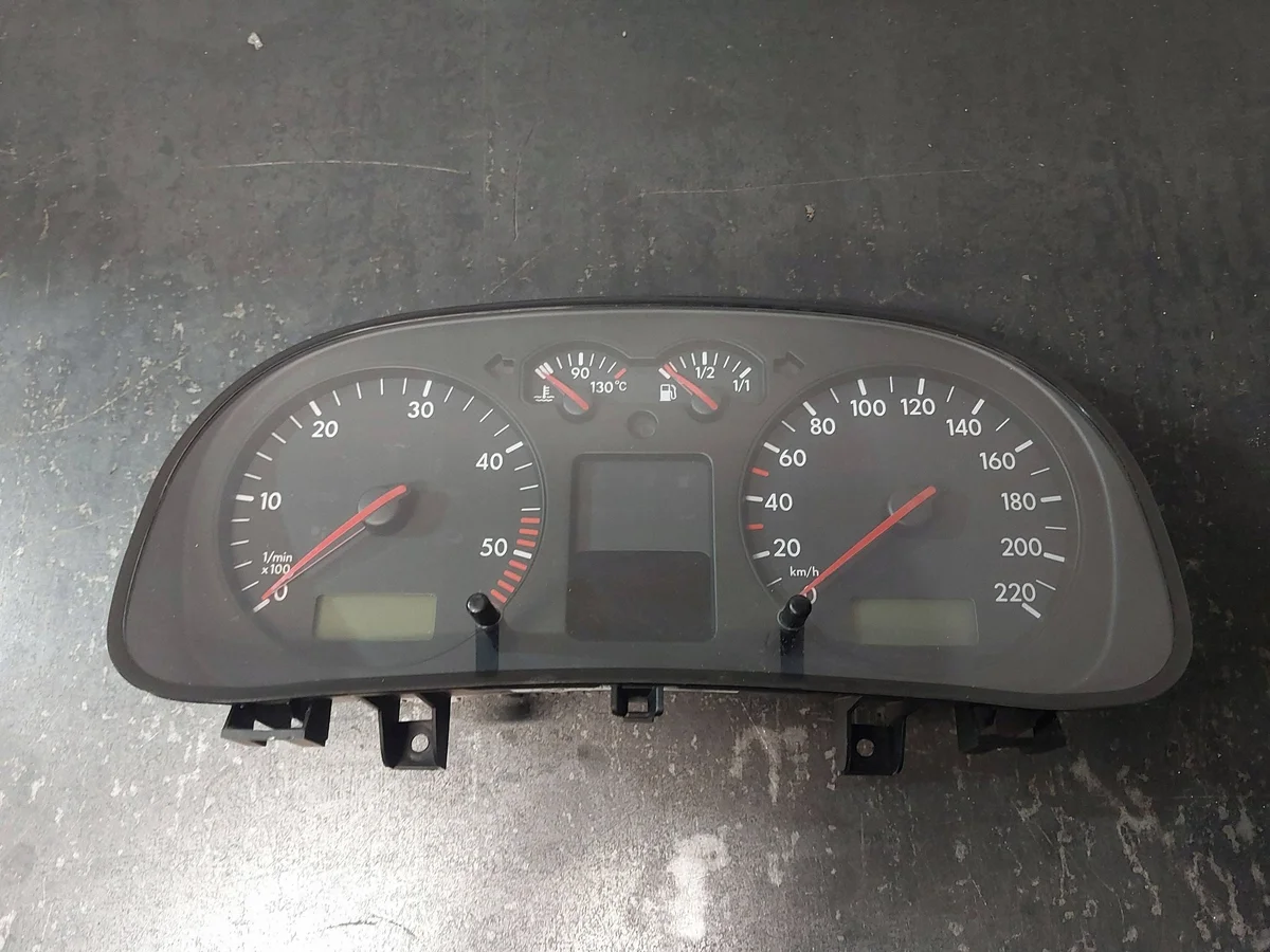 Compteur Volkswagen Golf IV 1J0920822B