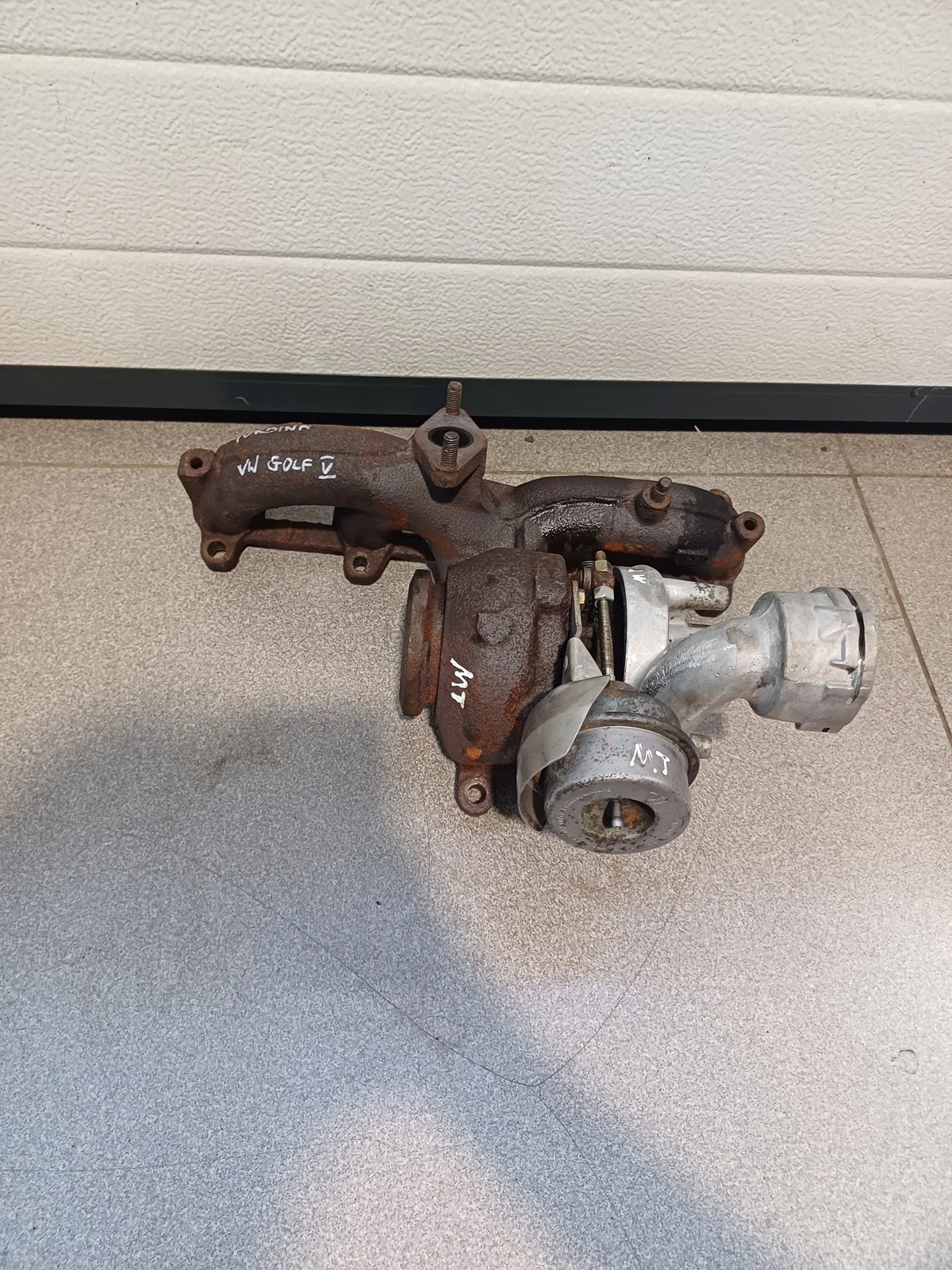 Turbina Volkswagen Golf V Touran 038253016R