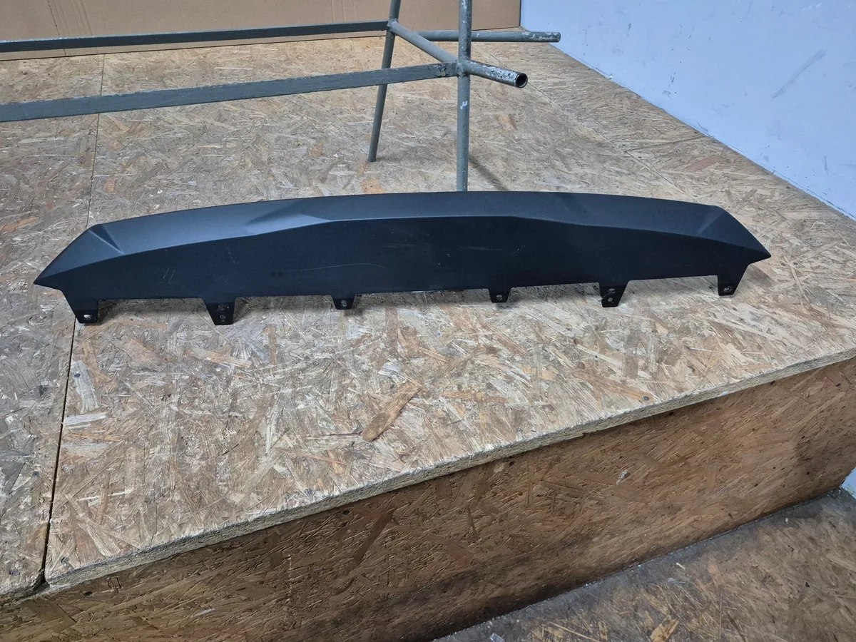 Renault Symbioz etupuskurin alahelma 620843307R