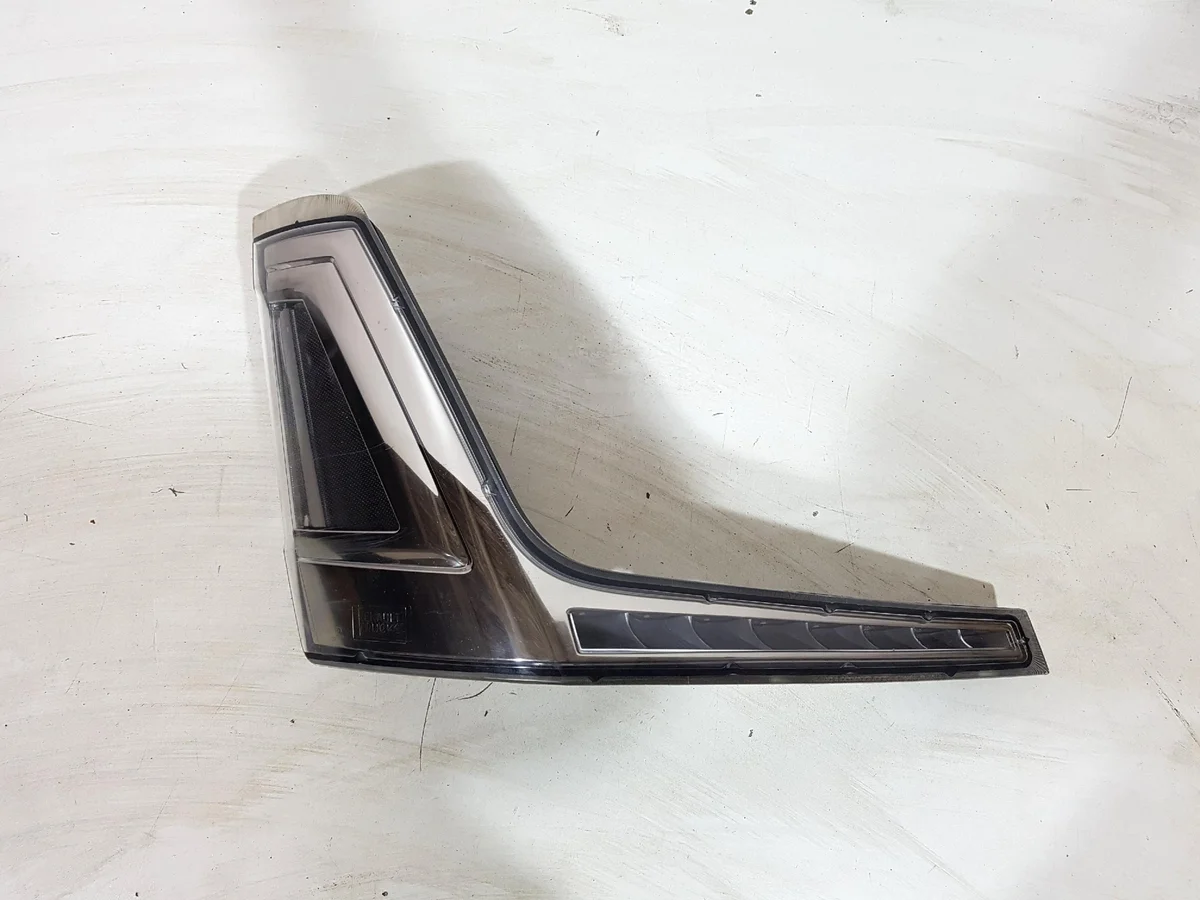Renault Gama T Pisca Direita 89093150