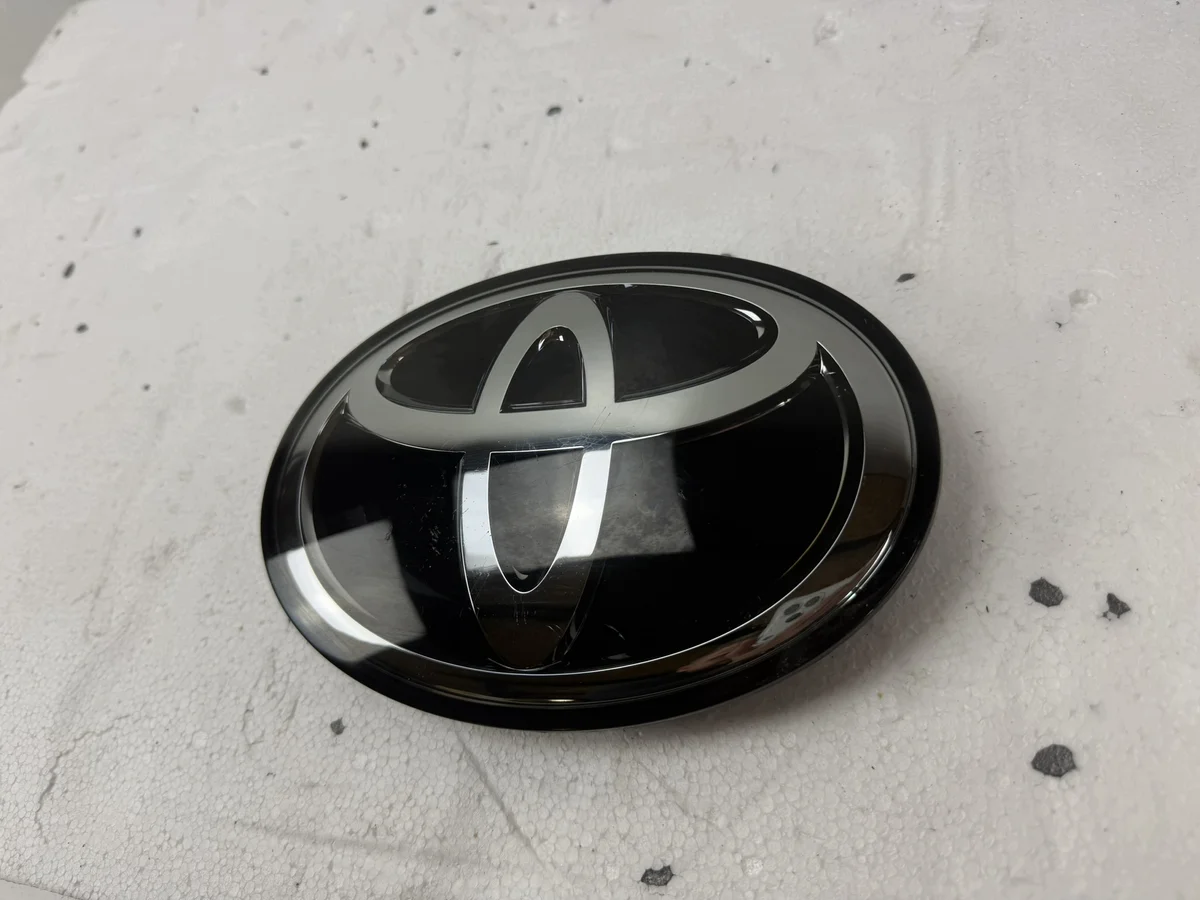 Emblema Toyota Hilux Tundra Tacoma 53141-71010