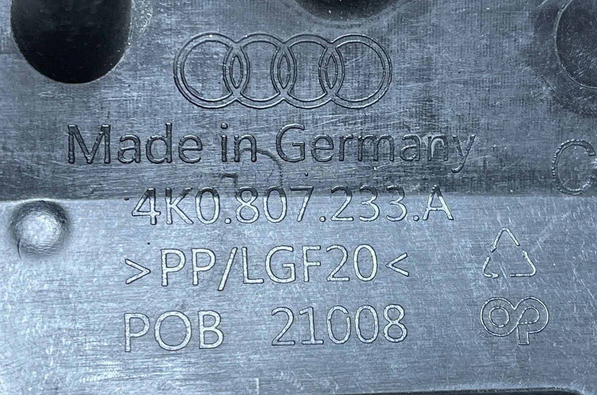 Renfort de calandre Audi A6 C8 4K0807233A image 8