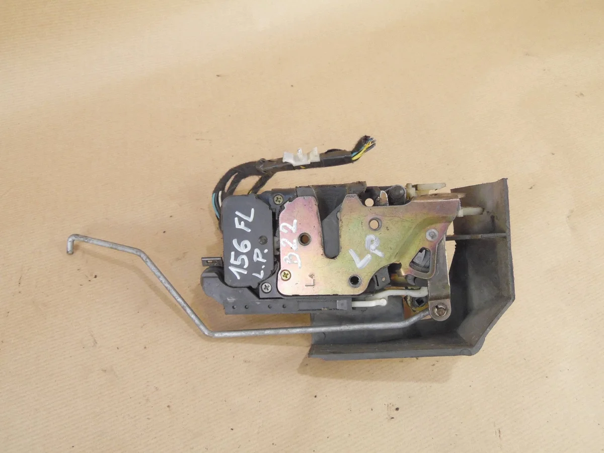 Front Door Lock Left Alfa Romeo 156 AKG10303