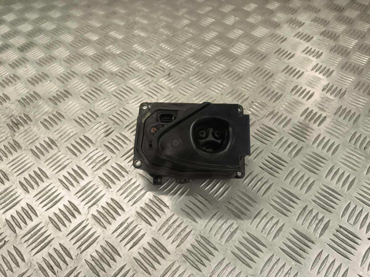 Tomada Carregamento Tesla Model S 102604199N