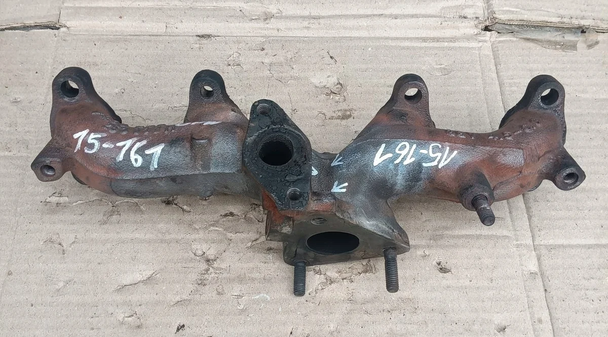 Collecteur échappement Audi A4 B7 2.0 TDI 038253033H