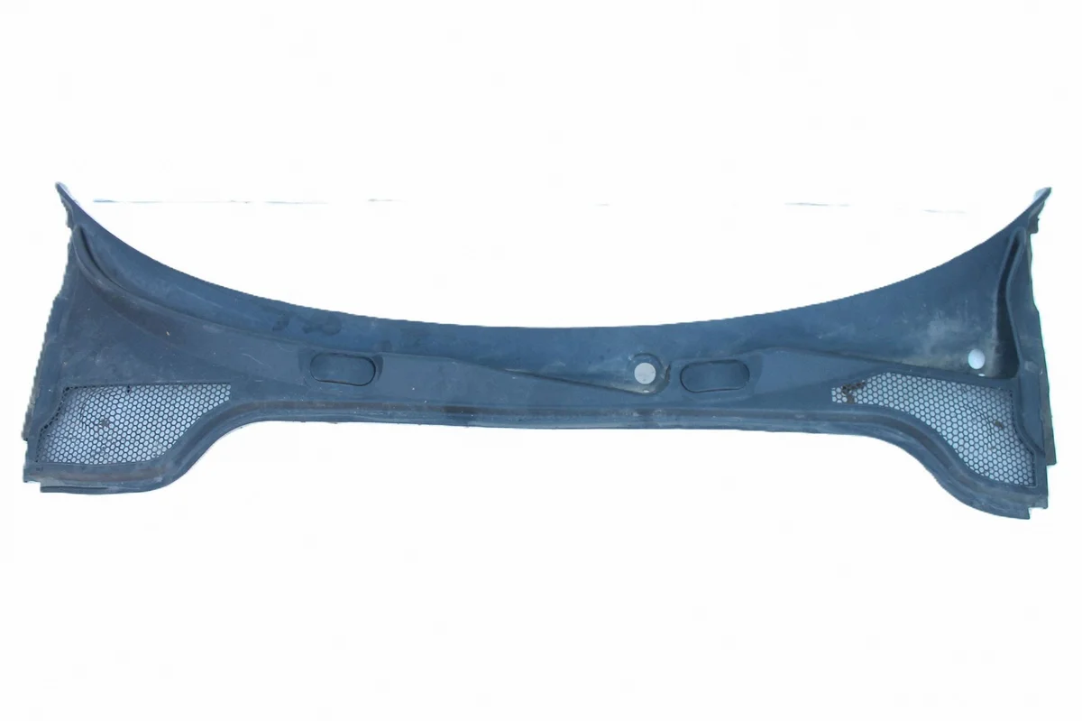 Tuulilasin alapaneeli Audi A3 8P 8P1819415CMK