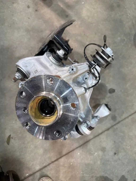 Fusee Draagarm Hub Rechts Achter BMW XM G09 1544036