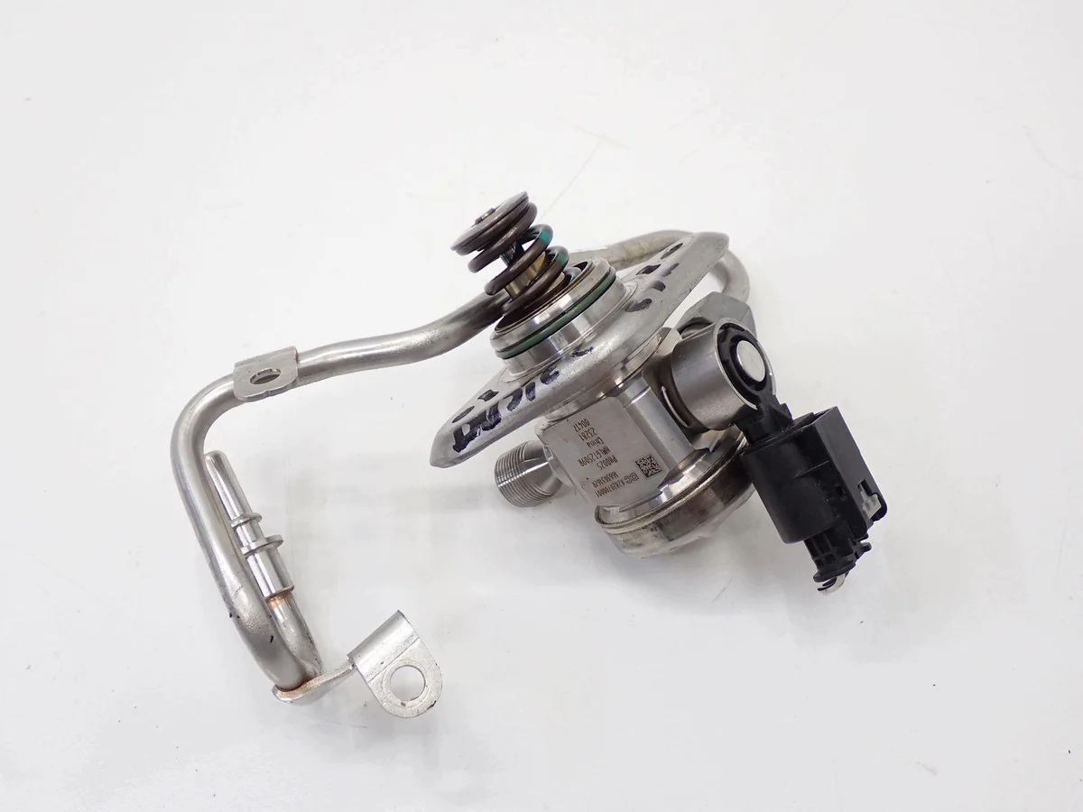 Polttoainepumppu Dacia Duster 1.3 TCe A2820700001