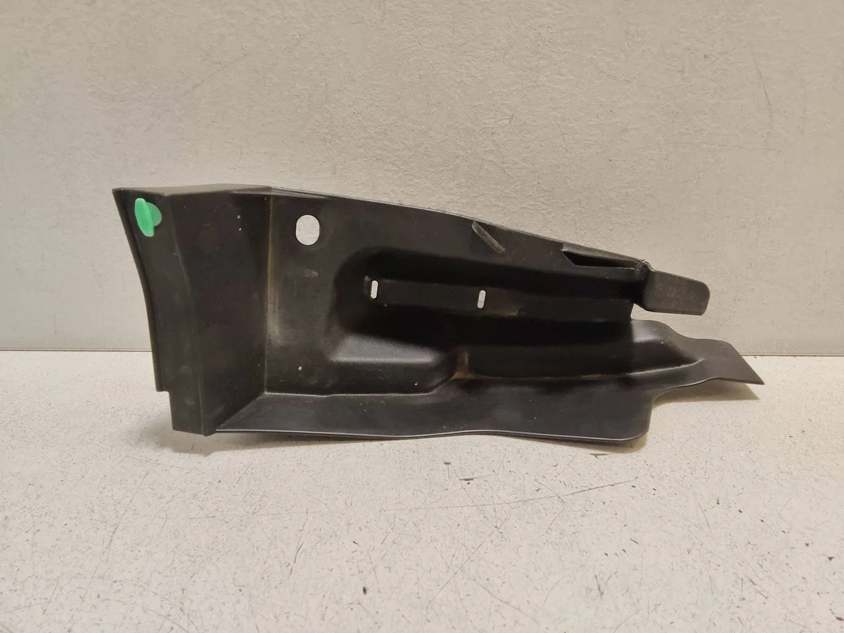 Tuulilasin alaosa Lexus ES 300h 5578933050