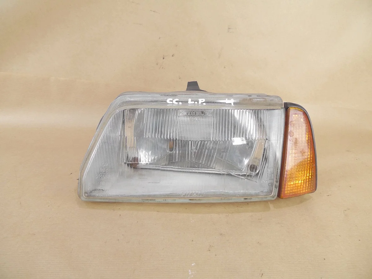 Farol Esquerdo Fiat Cinquecento AKG10308