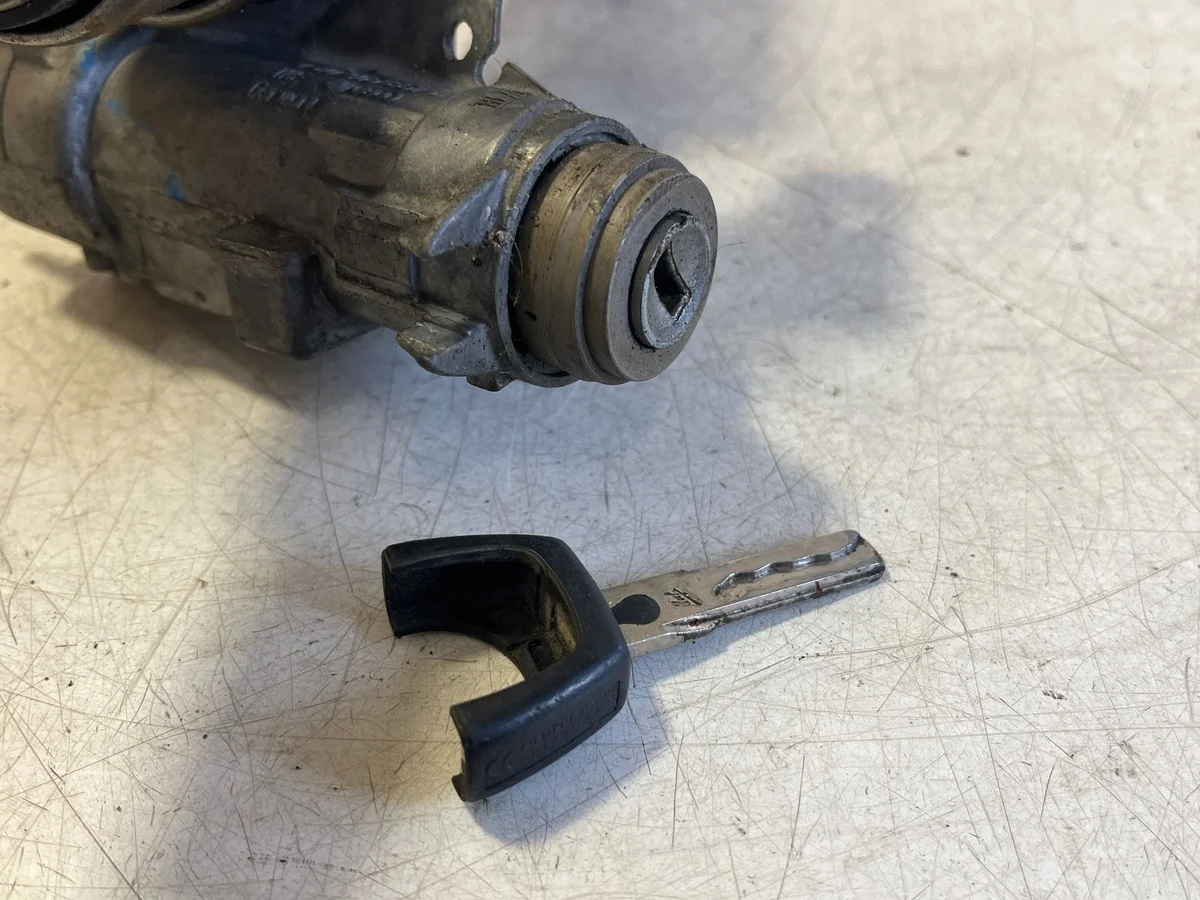 Volkswagen Sharan virtalukko 4B0905851B image 6