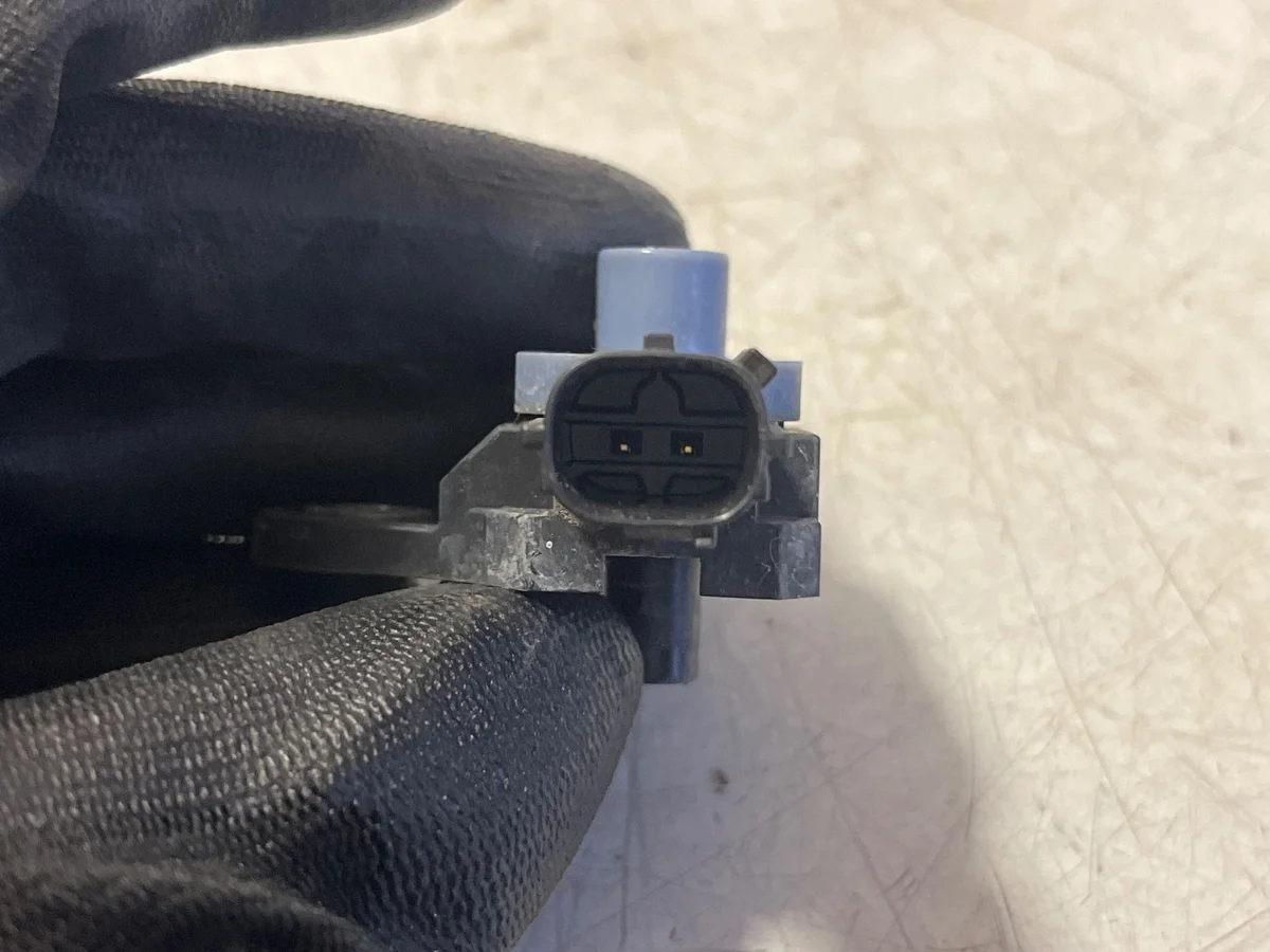 Sensor de parachoques Lexus ES 300h 5262050010 image 3