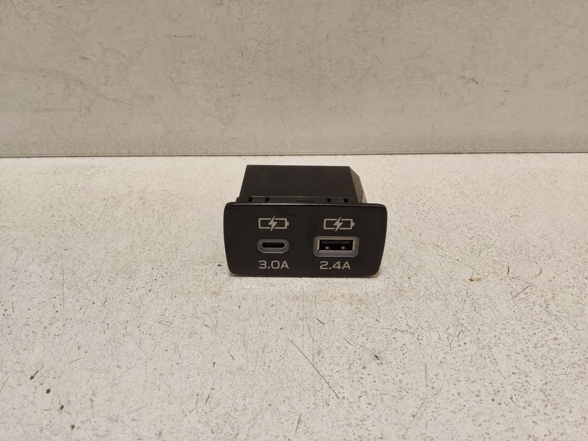 Presa USB Subaru Outback BT 86257AN420