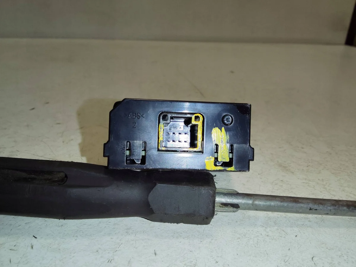 USB Socket Subaru Outback BT 86257AN420 image 3
