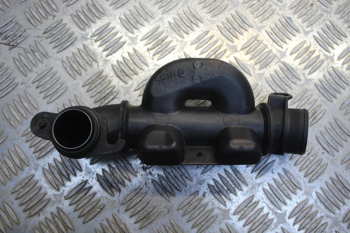 Tubo Aria Citroen C4 Picasso 1.6 HDI 9657083780