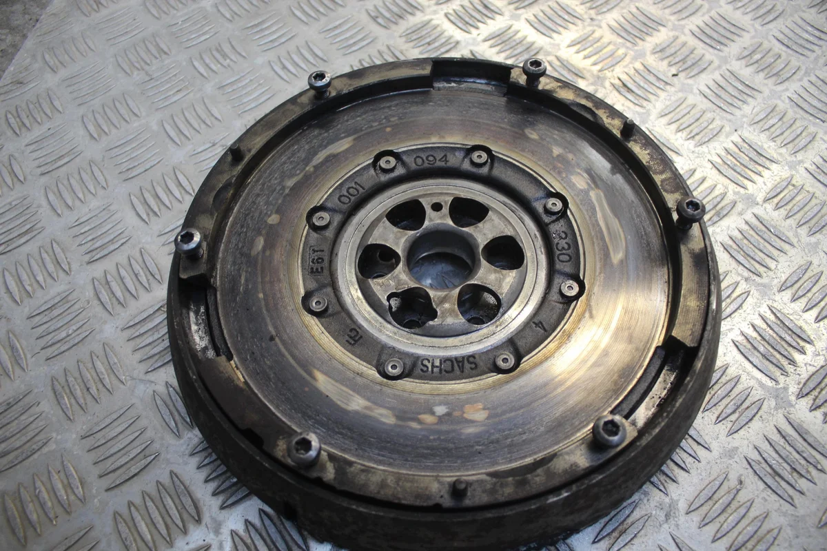 Sachs kaksoismassapyörä Citroen C4 Picasso 1.6 HDI