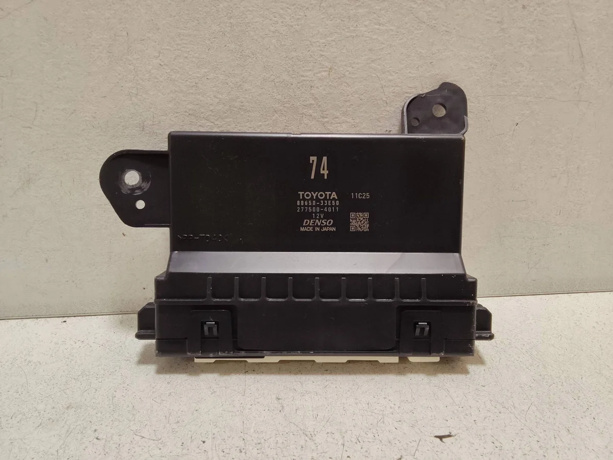 Module de commande Lexus ES 300H 8865033E50