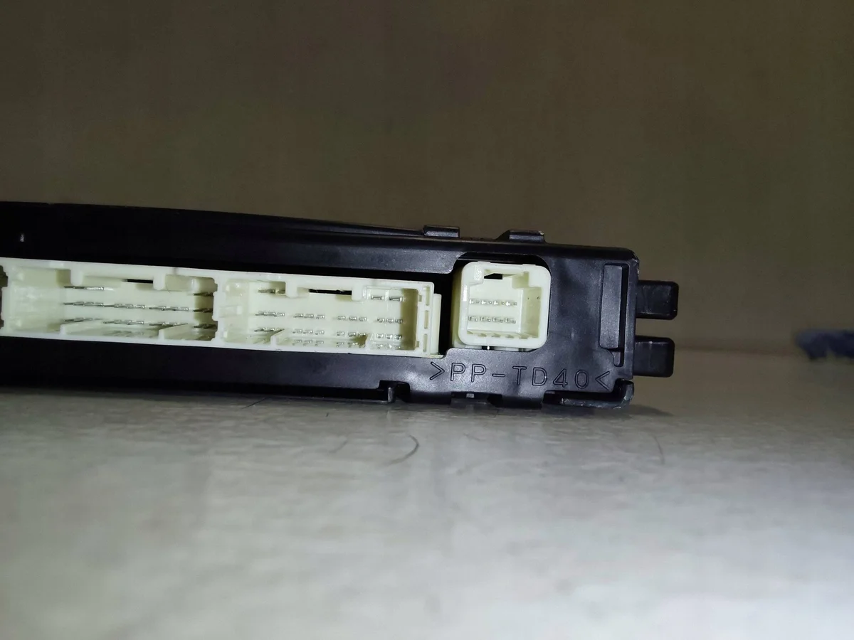 Module de commande Lexus ES 300H 8865033E50 image 4