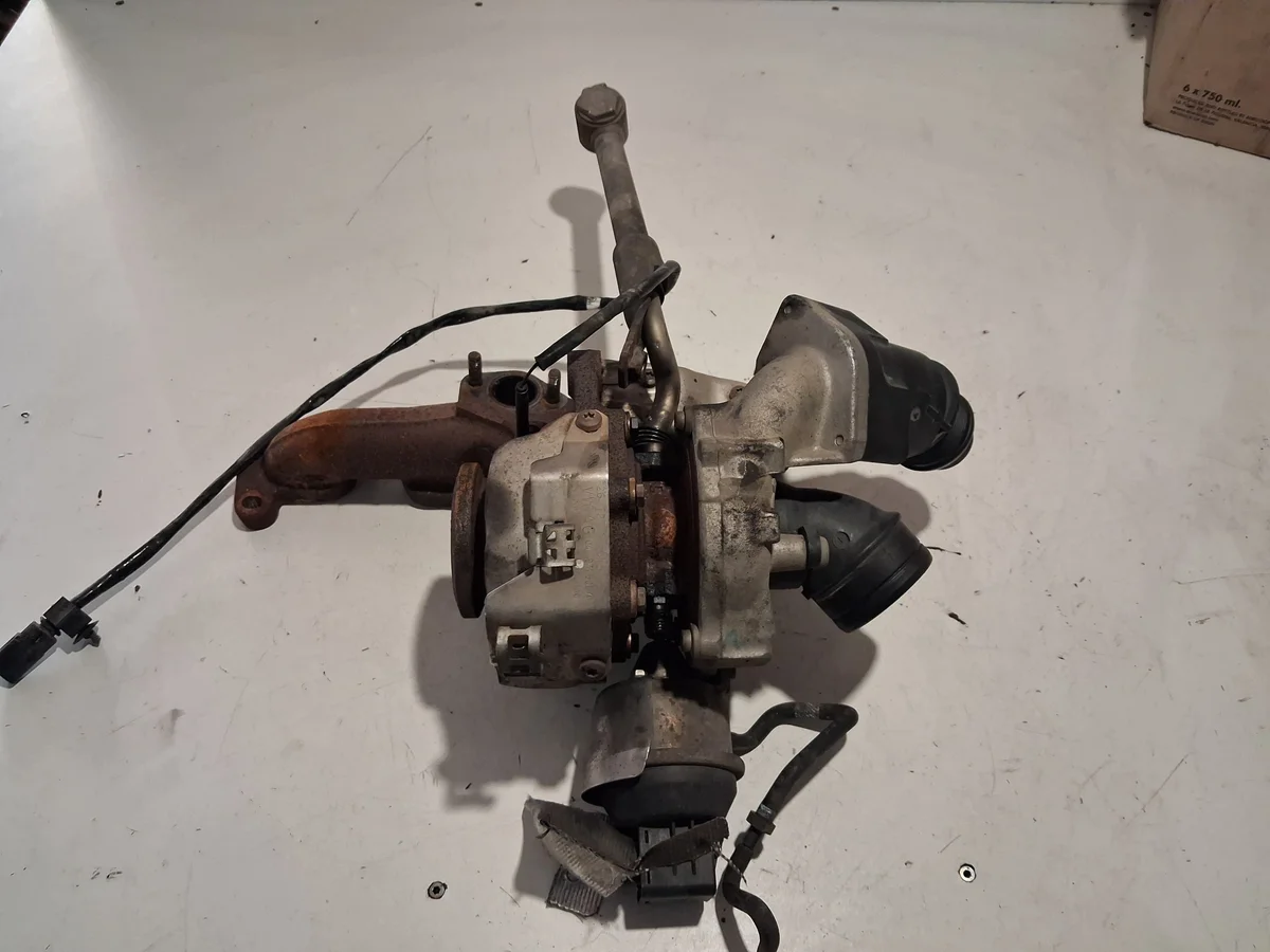 Turbocompresseur Audi Q3 8U 03L253056G