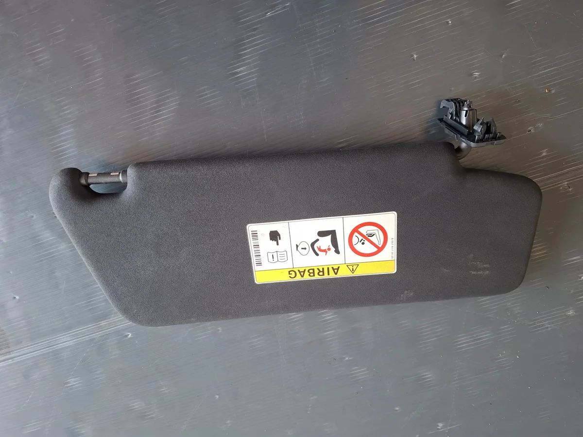 Mercedes W204 Sun Visor Covers Left Right Set W204SONECZKAKPLPMD2