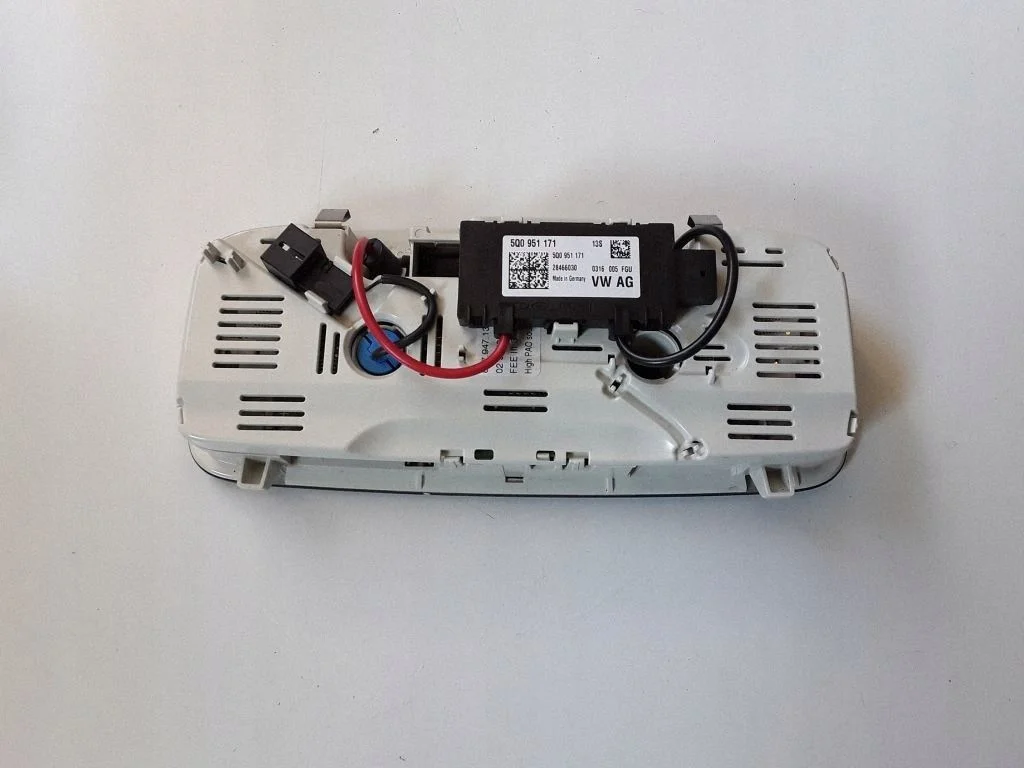 Luce abitacolo Audi A3 S3 8V 8V7947135 image 3