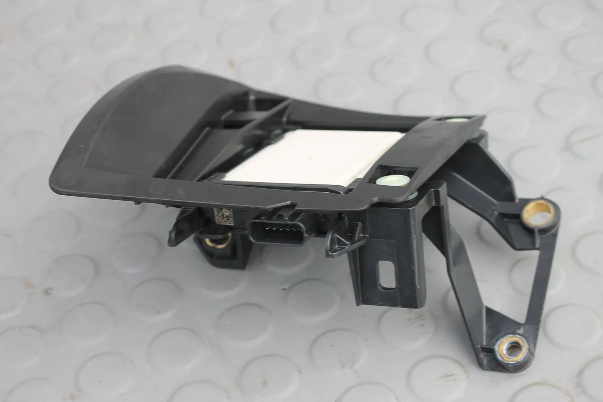 Sensor Radar Punto Ciego Izquierdo Trasero Honda HR-V III 8S4603M0E01HRV