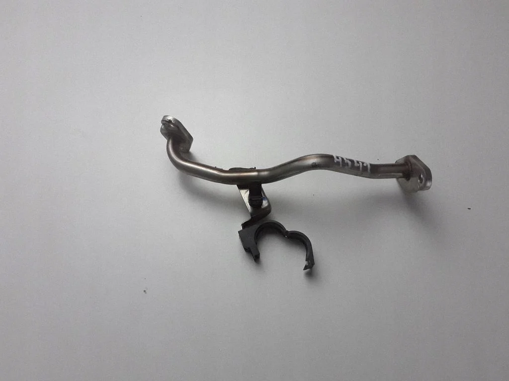 Toyota Yaris EGR-ledning 2561221010