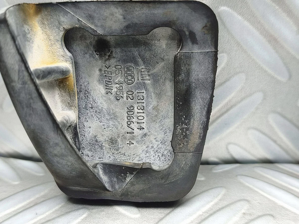 Pédales Opel Tigra B SRR8633 image 3