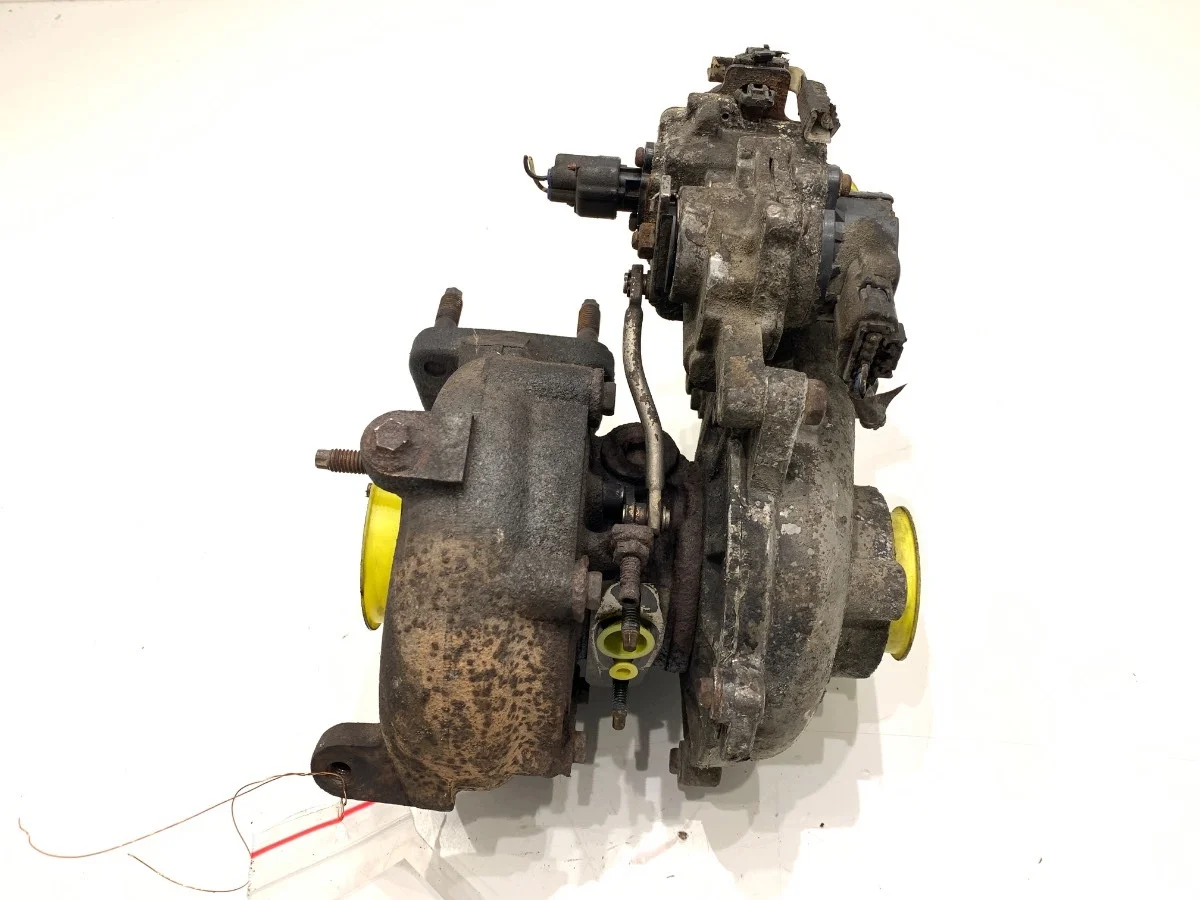 Turbolaturi Toyota Land Cruiser J12 17201-30100