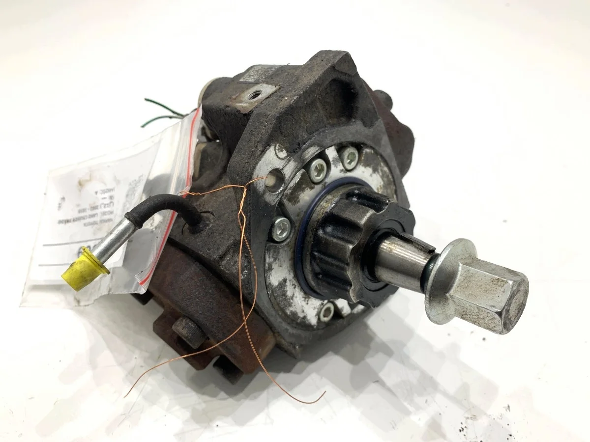 Insprutningspump Toyota Land Cruiser J12 22100-30050