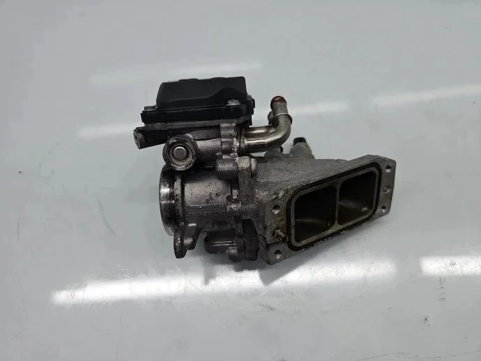 Spjällhus Seat Leon 04L128059 2.0 TDI