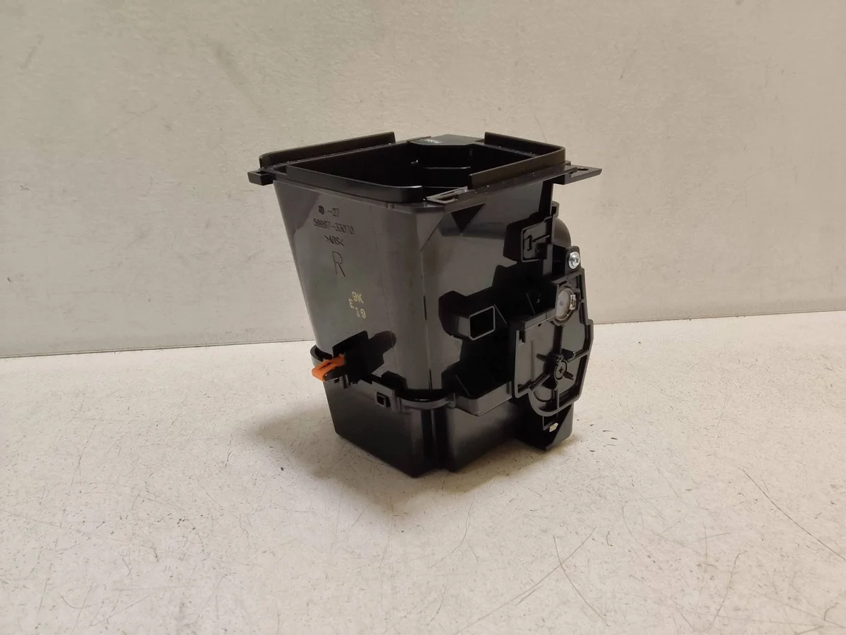 Mukiteline kojelaudassa Lexus ES 300h 5886133170