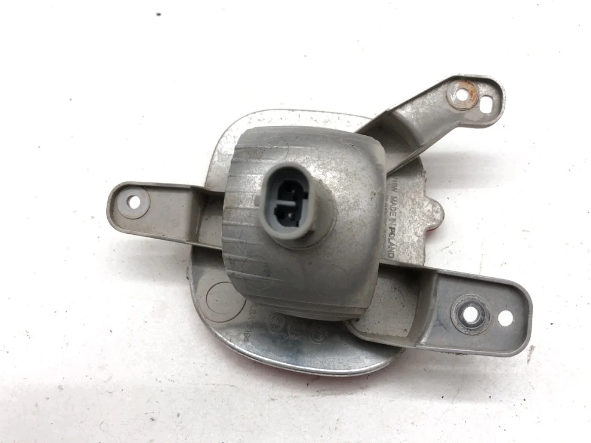 Takapuskurin vasen valo Jeep Renegade 51953205