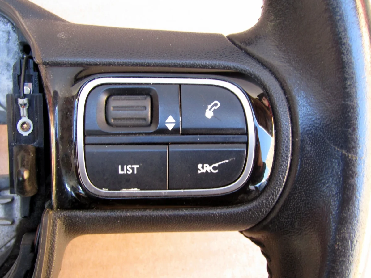 Citroen C3 Steering Wheel 98164326ZD image 9